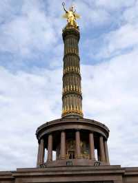 Berlin in One Day: History, Art and City Vibes