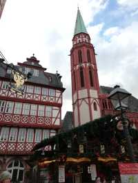 Wander Through Frankfurt: Classics, Culture, and Bridges 🇩🇪🥨