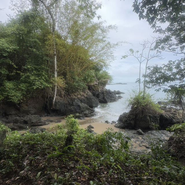 Hike to the most beautiful, secluded tropical beach in Costa Rica