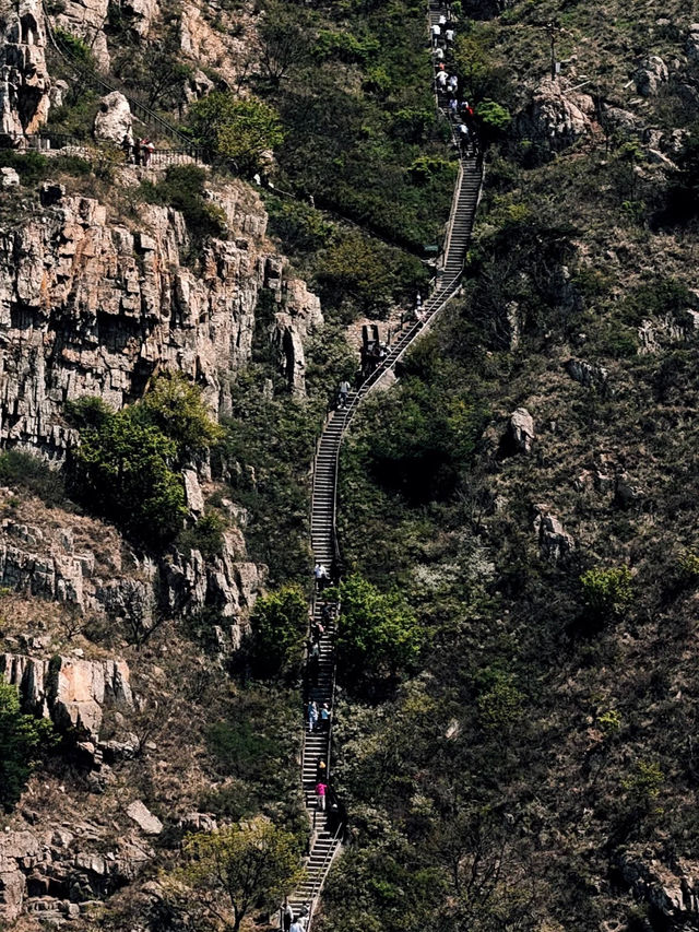 Climbing Dalian’s Dahei Mountain: A Journey Above the Sea and Sky