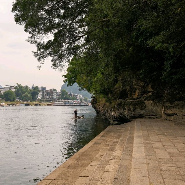 Yangshuo – Where the River Meets the Green 🌿🏞️🌊 Yangshuo – Where the River Meets the Green 🌿🏞️🌊