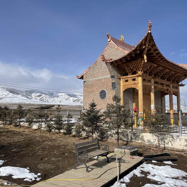  Winter Land at Frozen Qinghai Lake