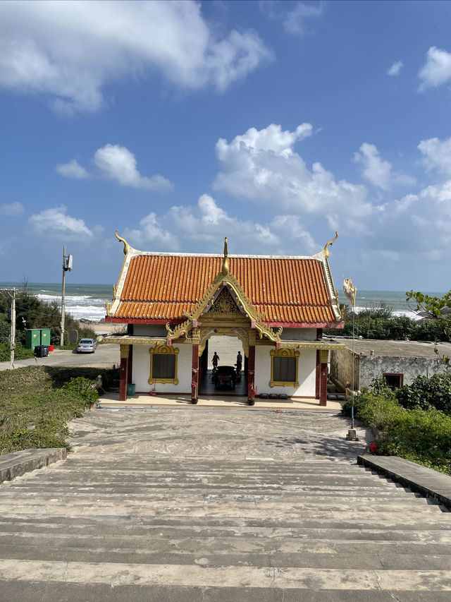 一個處於海邊的寺廟，在文昌，不要門票