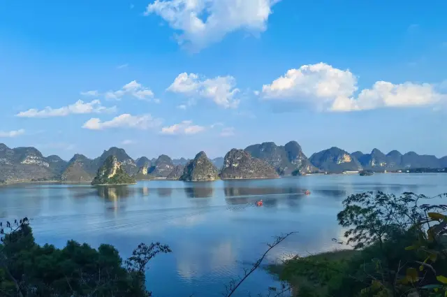 Guangxi Tourism‖Why not see‖The sea in the mountains