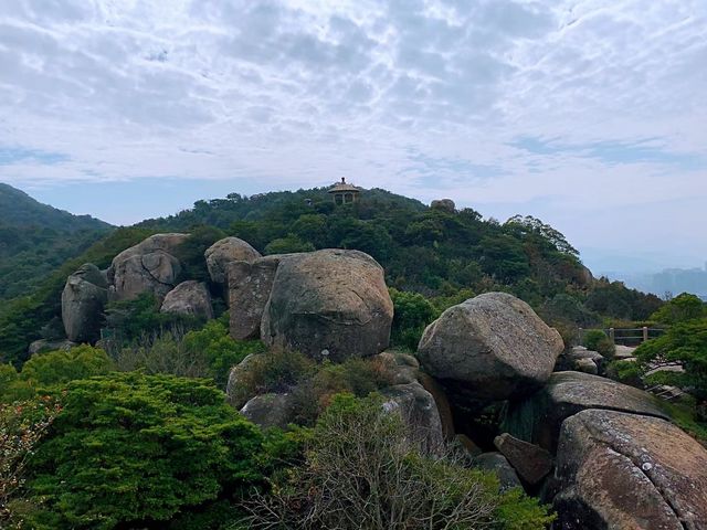 白山·奇石千態