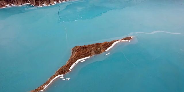 昌吉肯斯瓦特水庫—央媽點名稱讚的瑪納斯藍湖