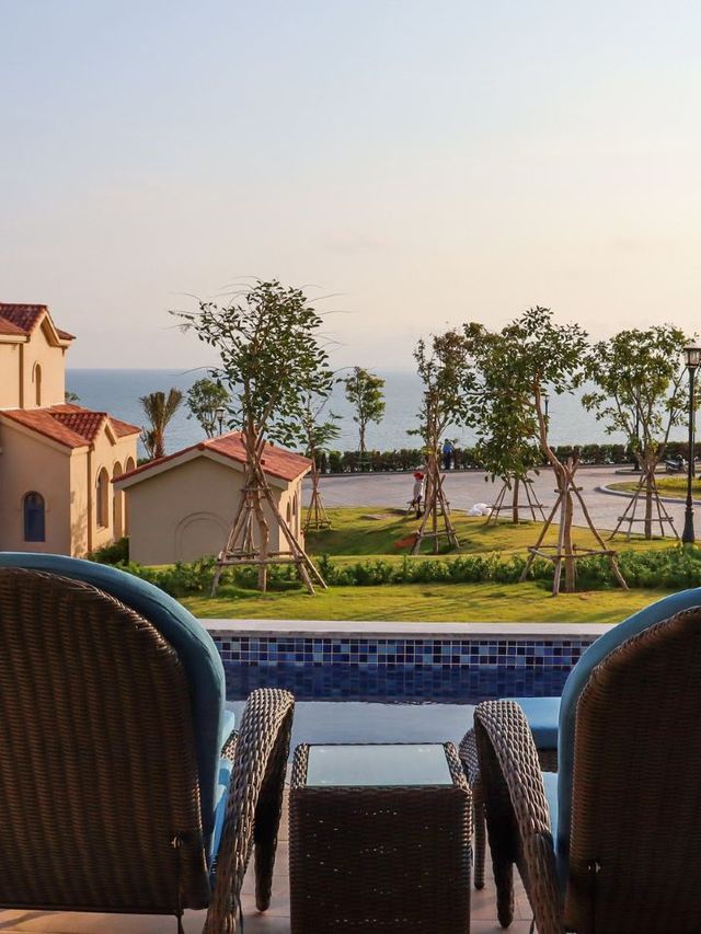🌴 Mui Ne Magic: Centara Mirage Resort Review 🌊