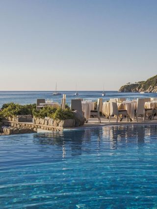 🌟 Tuscany's Top Stays: Hotel Hermitage Unveiled 🌟