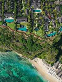 🌊🏨 Uluwatu's Best: Clifftop Luxury & Surf 🌅