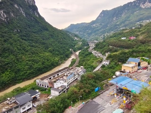 鹽津豆沙關。