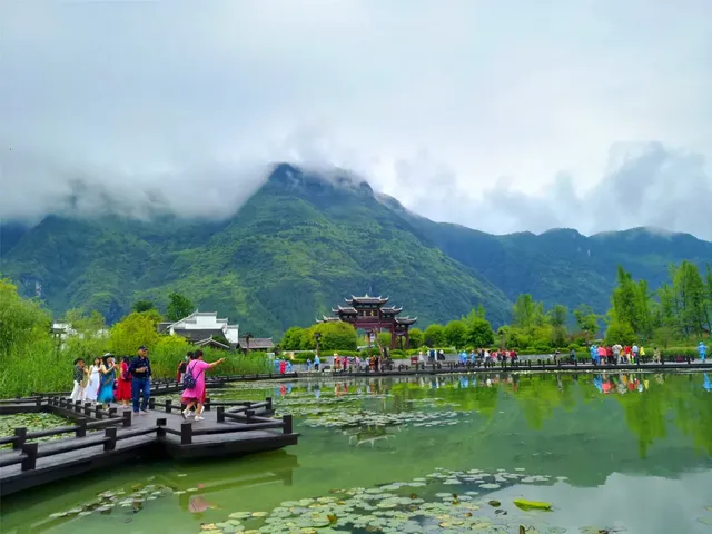雲舍景區介紹，邂逅土家文化，盡享山水盛宴。