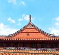 千年佛光照耀泉州：探索開元寺的歷史與傳說。