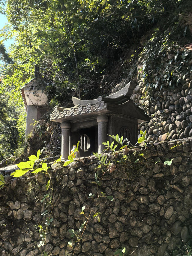 一起來看看懸空寺廟的美景吧。