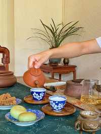 這半山中式茶館我可以待上一整天！！！。