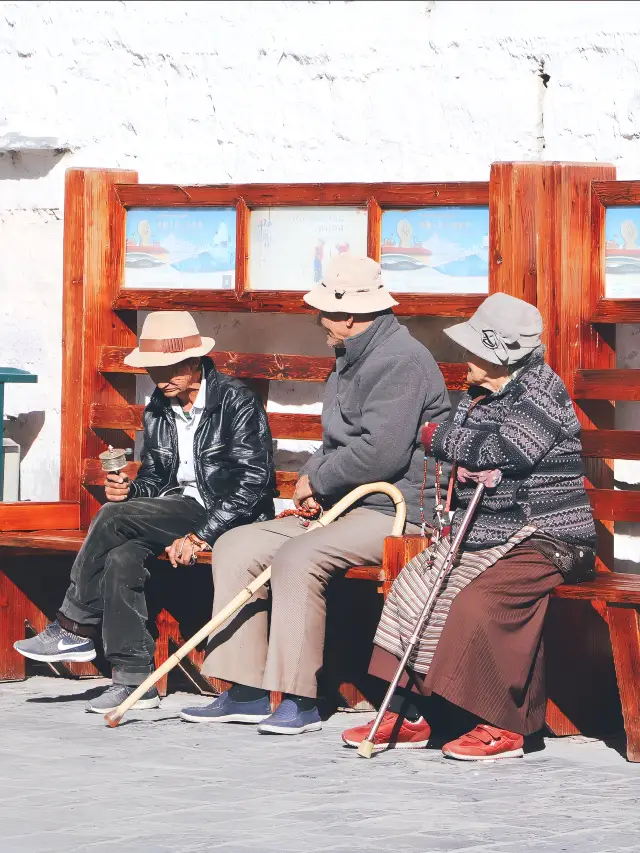 Lhasa｜Chụp ảnh trang phục Tây Tạng tại phố Barkhor
