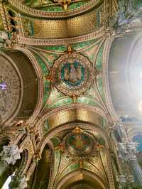 A Summer Visit to Lyon’s Notre-Dame de Fourvière Basilica ⛪🌞