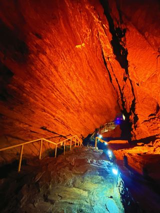 100 Meters Beneath Beijing: A Hidden Wonderland