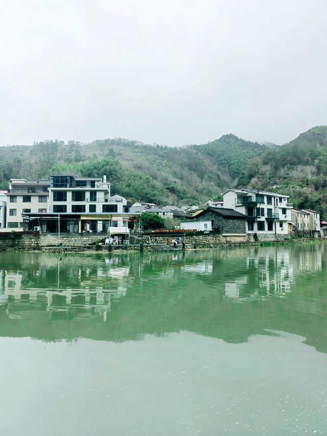 新昌里家溪村，紹興版的《富春山居圖》