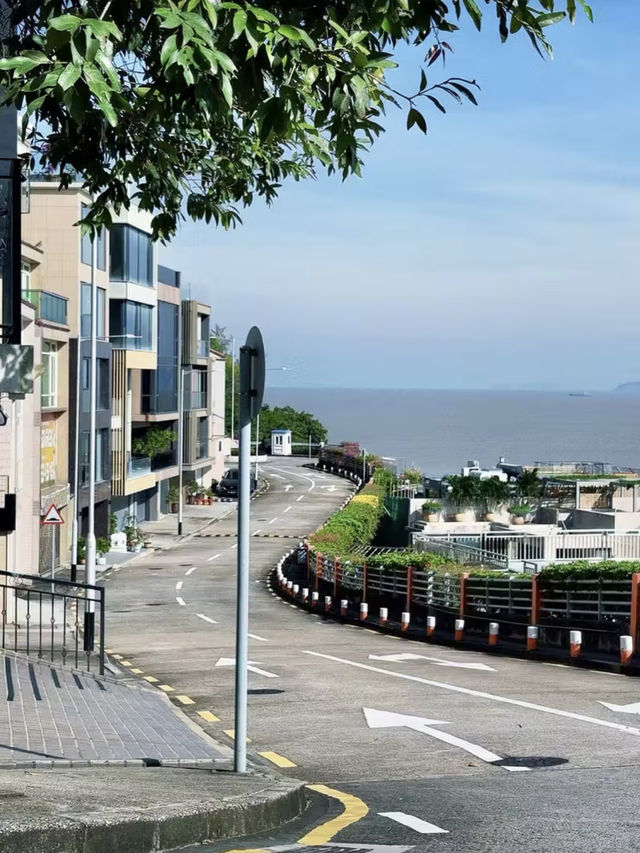 竹灣海灘：碧海白沙間的寧靜時光