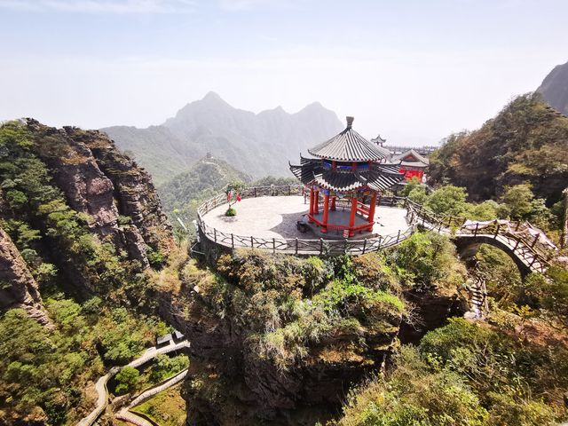 不愧是廣西的張家界，無限風光在險峰