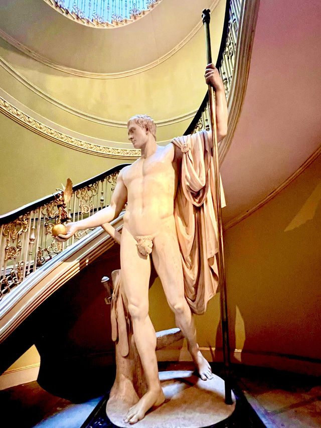 Unlock “Number One London” — The Aristocratic Time Capsule Everyone Misses!