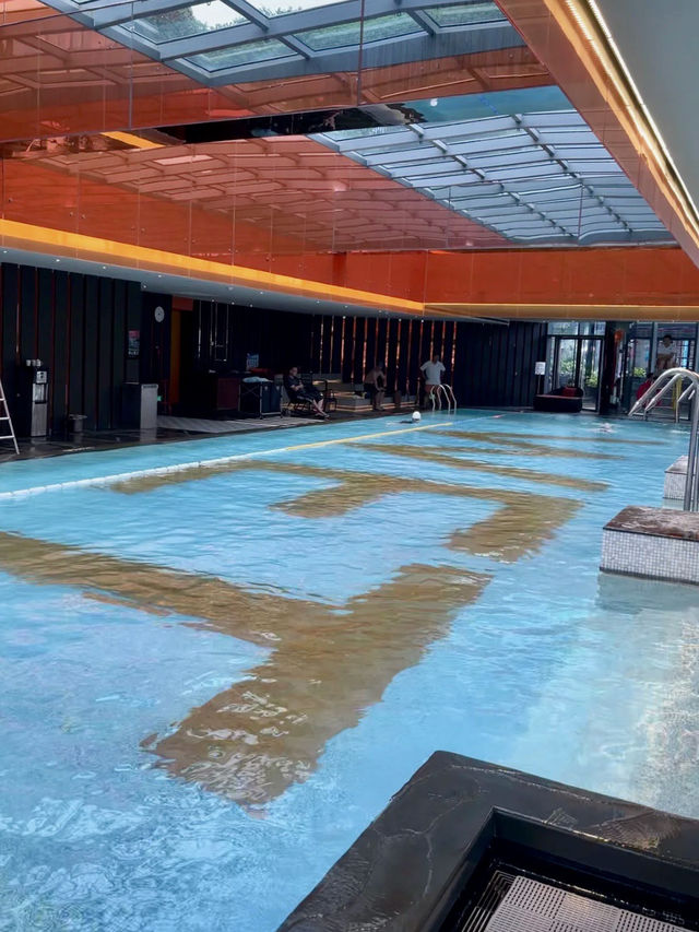 夜色浮光，沉醉不知歸路—上海外灘W酒店
