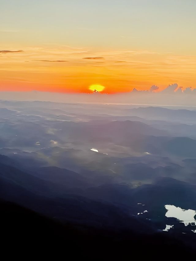 半山腰太擠擁，你得去山頂看看|望洲頂
