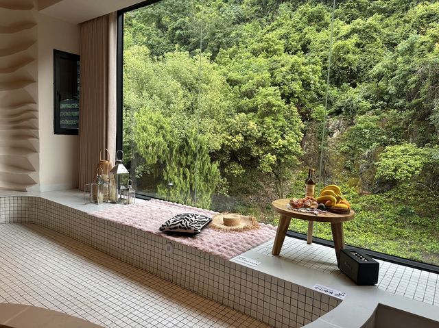 陽朔躺睇山景｜棉花堡泡池房太治癒了🩵