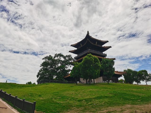 景德鎮陶瓷博物館，觸摸千年窯火與新生
