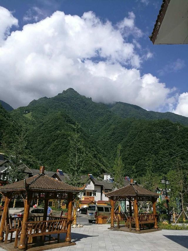 神農架楓晚，隱世山居心歸處