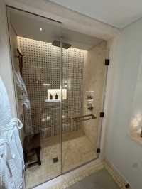 Traditional Meets Modern in Dubai Hotel