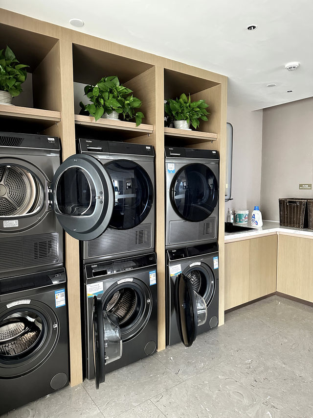 雲浮都市中的慵懶角落-鳳悅假日酒店 雲浮都市中的慵懶角落-鳳悅假日酒店