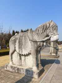 明祖陵神道石刻及陵冢玄宮