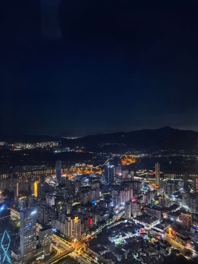 深圳24小時暴走攻略，這座不夜城太適合特種兵打卡了！從地鐵站到摩天大樓，帶你玩轉深圳都市精華路線