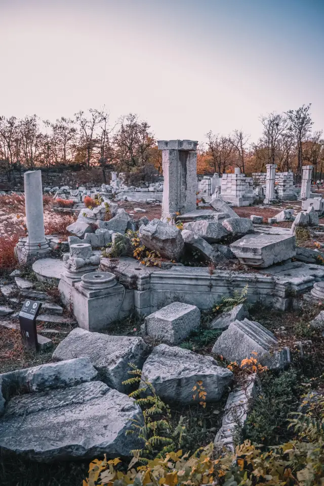 一入圓明園深似海｜秋日裡的廢墟美學