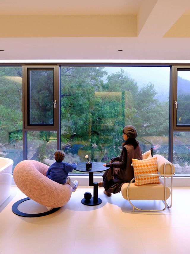 這個秋日，南方人帶娃必去的小城，真怕它火