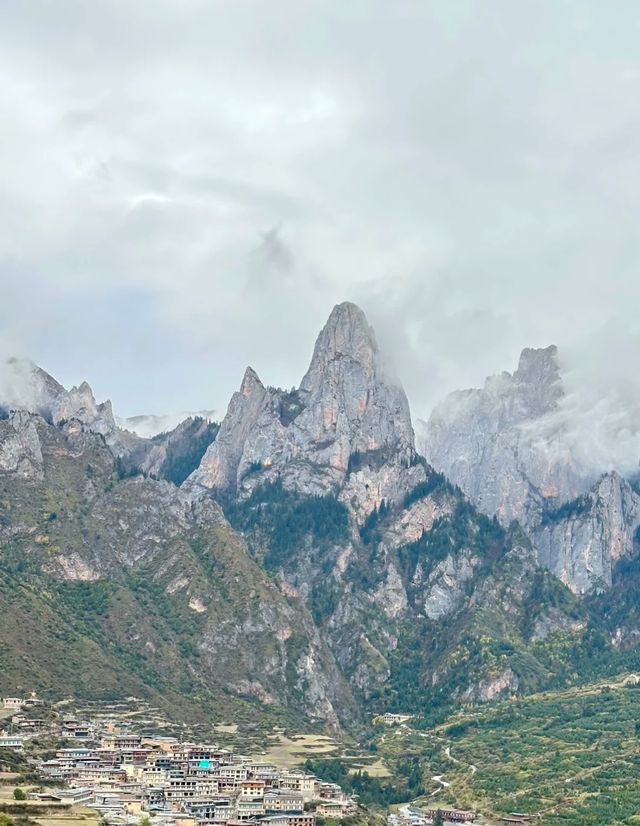 扎尕那徒步日記｜累癱但被治癒哭