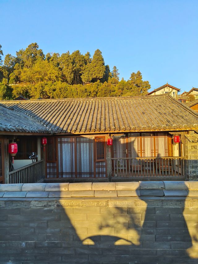 泊心雲舍|在麗江古城,枕著茶香與書香做一場「大魚海棠」的 泊心雲舍|在麗江古城,枕著茶香與書香做一場「大魚海棠」的