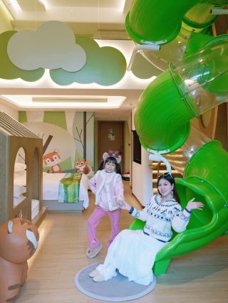 ทริปเที่ยวแบบครอบครัวครบวงจรในมณฑลกวางตุ้งช่วงเทศกาลตรุษจีน! ชมหิมะและแช่น้ำพุร้อน สุดยอดไปเลย!