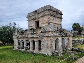 툴룸 여행 가이드: 고대 마야와 카리브해가 만나는 도시