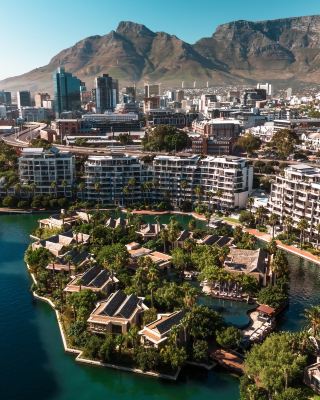 South Africa | A comprehensive travel destination combining wildness and romance, where every moment takes your breath away.