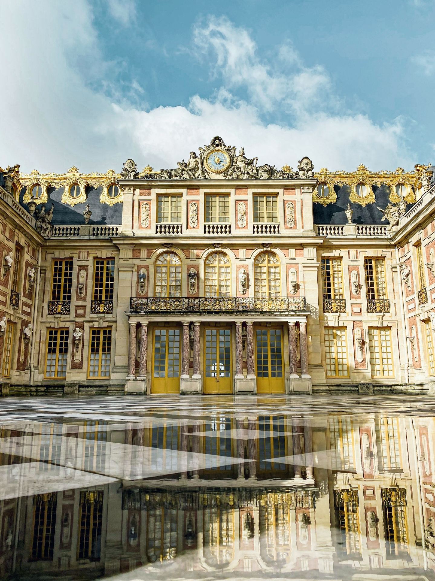 Versailles Palace | Don’t waste your trip! 90% of people queue at the wrong entrance