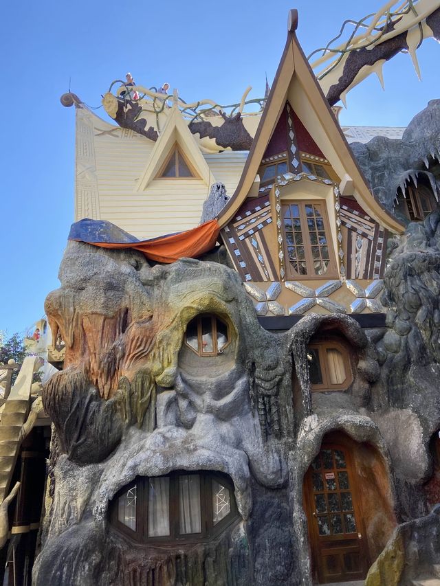 The Crazy House - A unique house in Dalat 