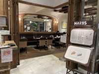 超人気ケーキ店HARBSハーブス