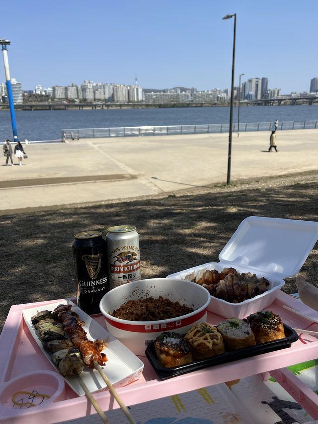 다양한 봄꽃 구경 가능한 여의도 한강공원 봄꽃 피크닉🌺