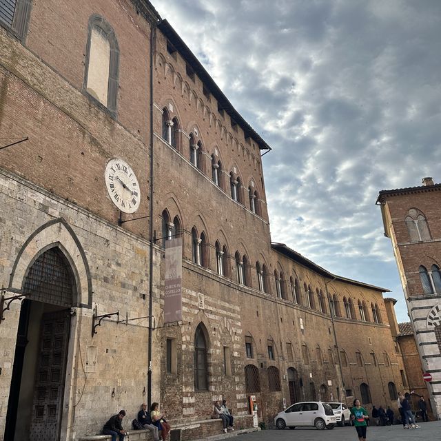 Siena’s Beautiful Gothic Cathedral 😍