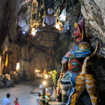 ダナン】大理石の断崖「五行山」の神秘的な風景 | Trip.com