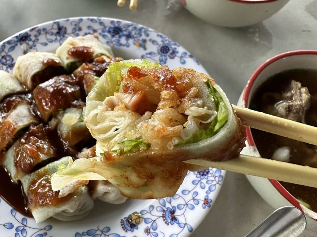 ปอเปี๊ยะหล่อโรง-หมี่หุ้นป้าฉ่าง ของดีภูเก็ต