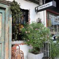 Dedicate Flower’s Cafe 