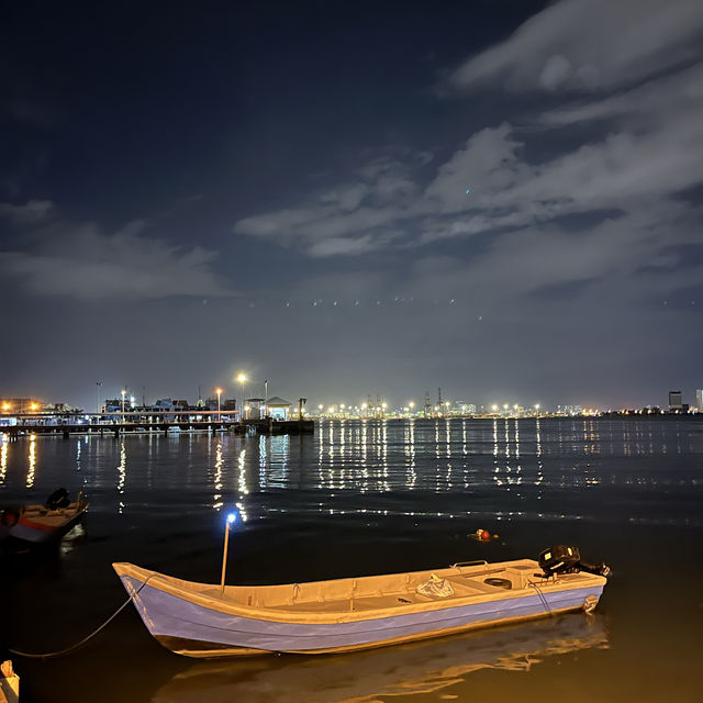 Chew jetty at night